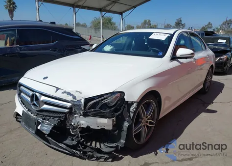 2019 Mercedes-Benz E 300 z USA, uszkodzony, nr VIN WDDZF4JB0KA622128
